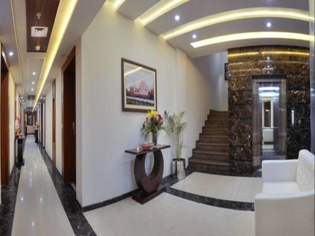 Hotel Seven Hills Tower Агра Номер фото