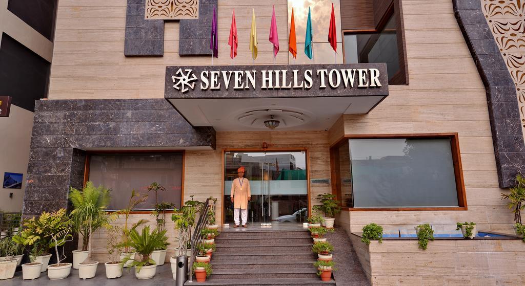 Hotel Seven Hills Tower Агра Экстерьер фото