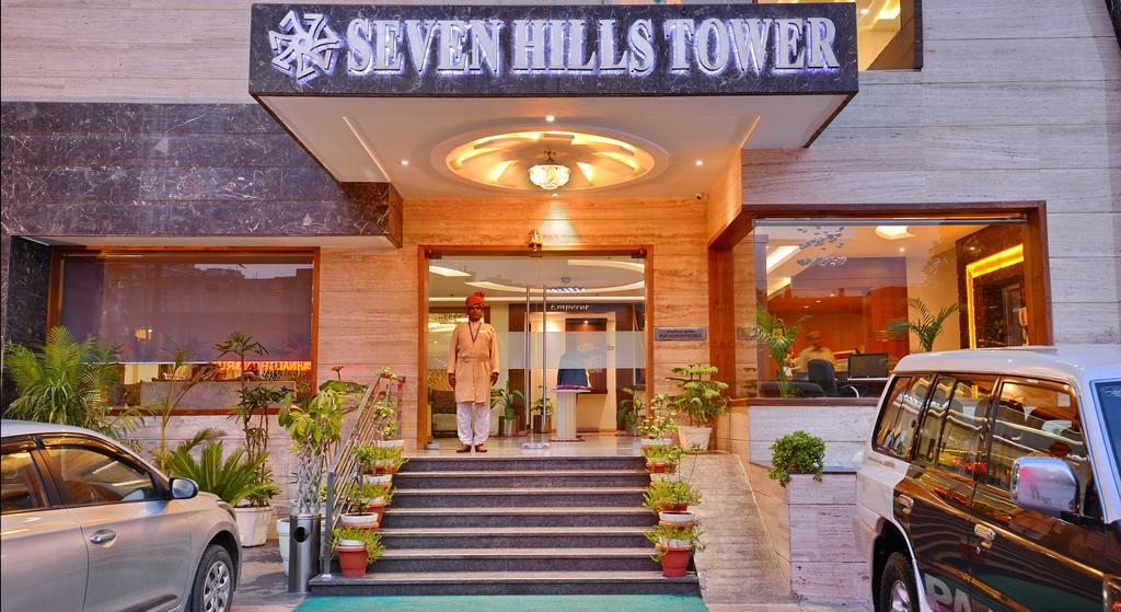 Hotel Seven Hills Tower Агра Экстерьер фото